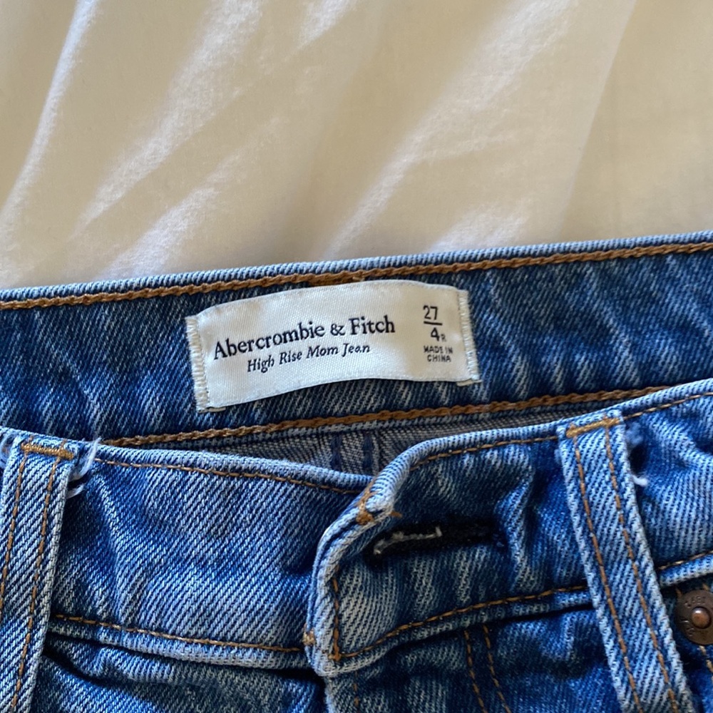 Abercrombie high rise mom jean